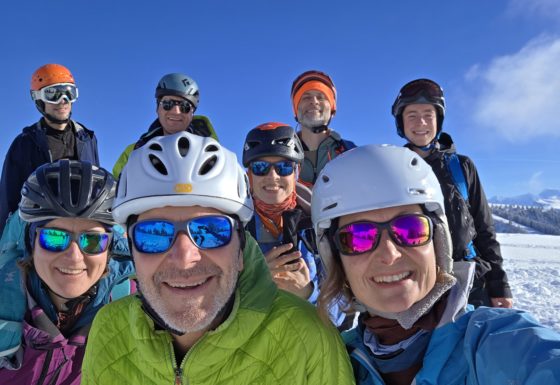 <?php echo e(get_post_field('post_excerpt', 21200)); ?>