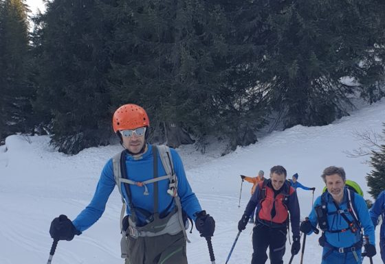 <?php echo e(get_post_field('post_excerpt', 21402)); ?>