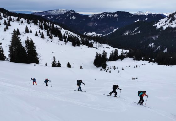 <?php echo e(get_post_field('post_excerpt', 21326)); ?>