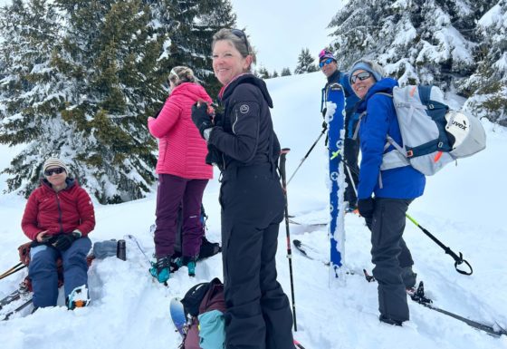 <?php echo e(get_post_field('post_excerpt', 21881)); ?>